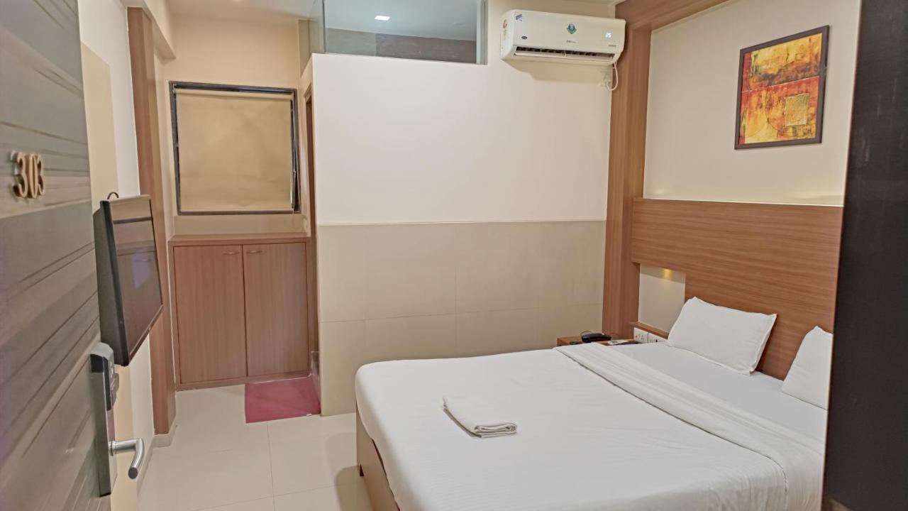 Hotel Alka Residency Тхане Екстер'єр фото