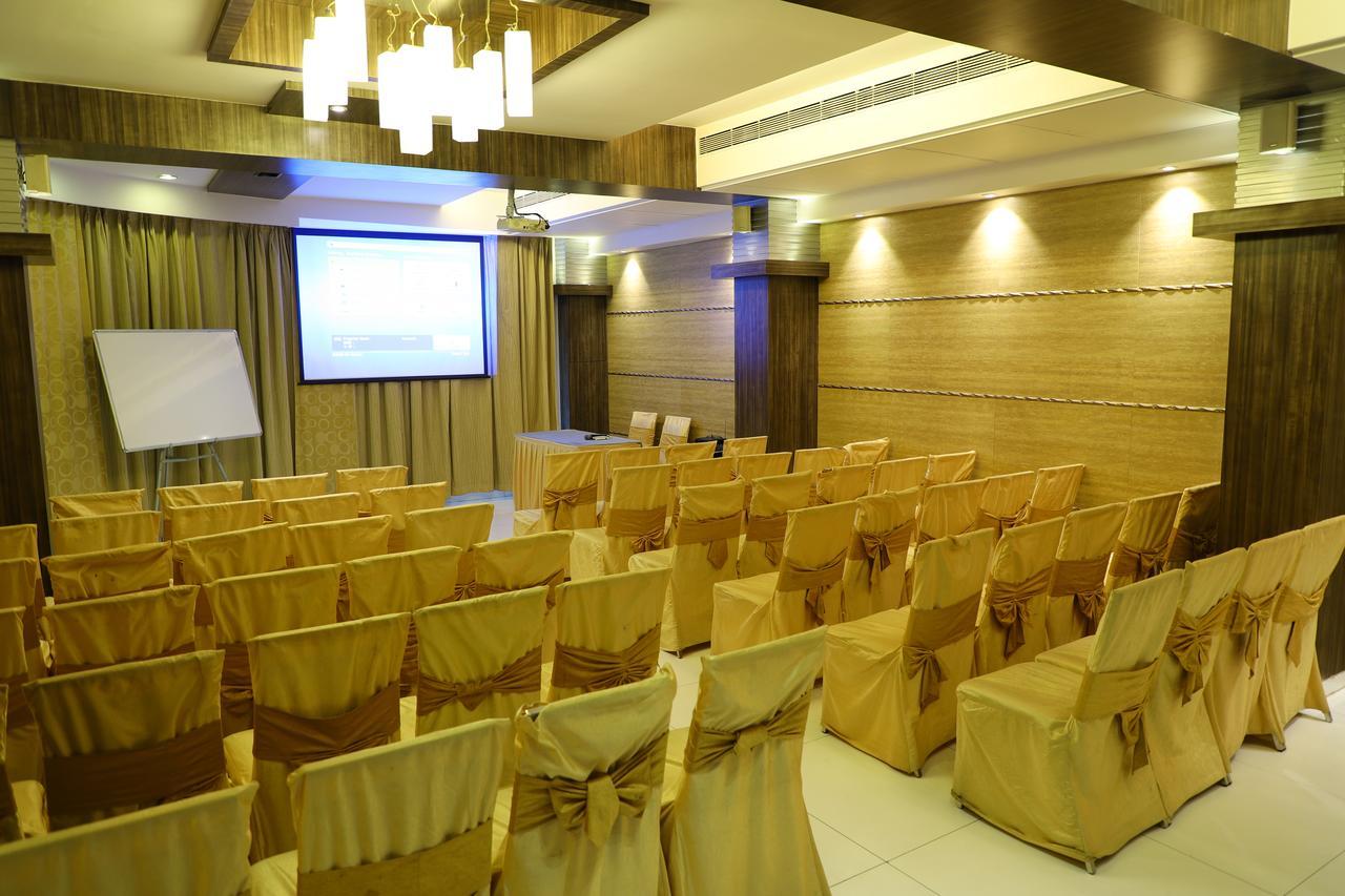 Hotel Alka Residency Тхане Екстер'єр фото